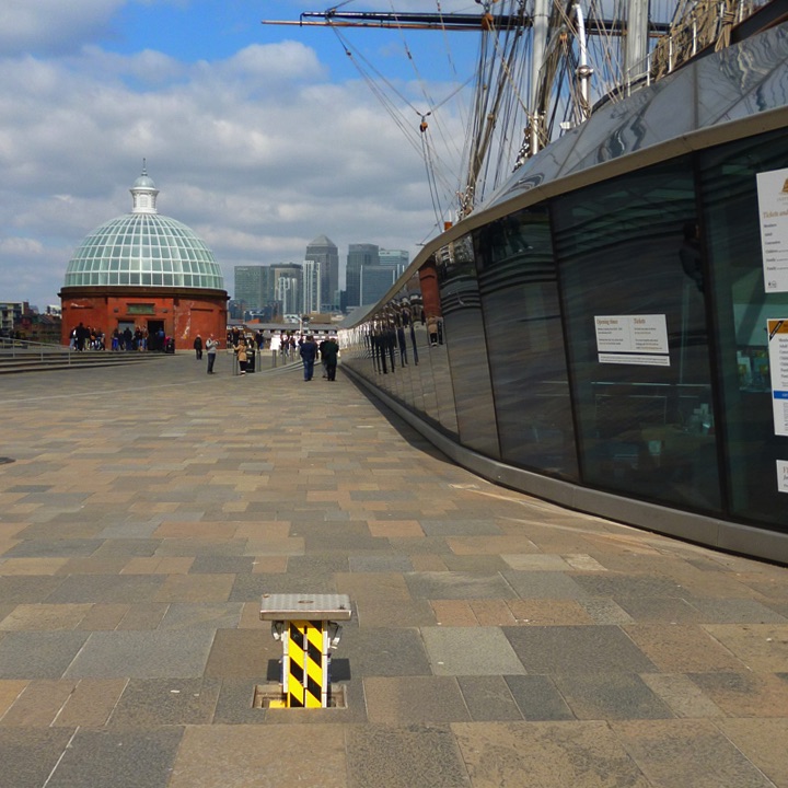 Pop Up Power Supplies Power Bollards